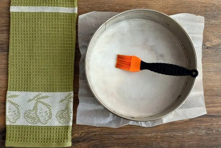 Spiced Plum Custard Cake recipe - step 1