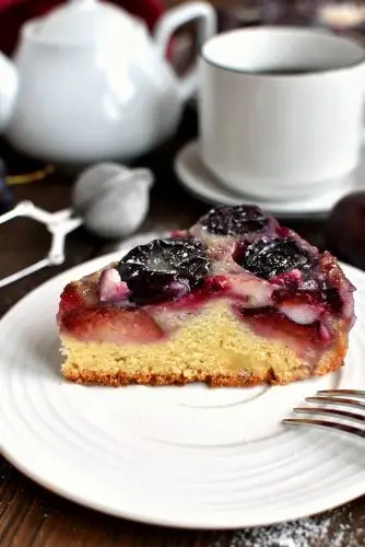 Spiced Plum Custard Cake