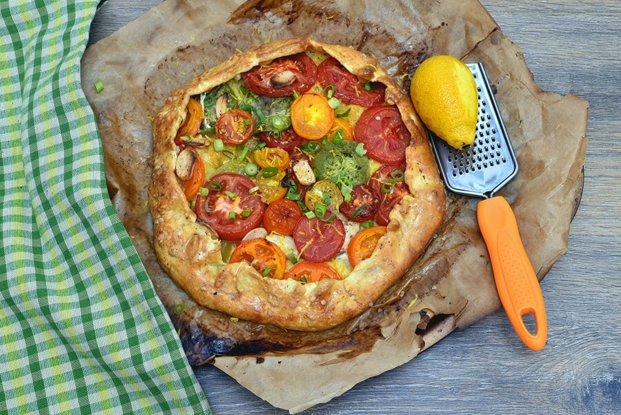 How to serve Tomato Galette