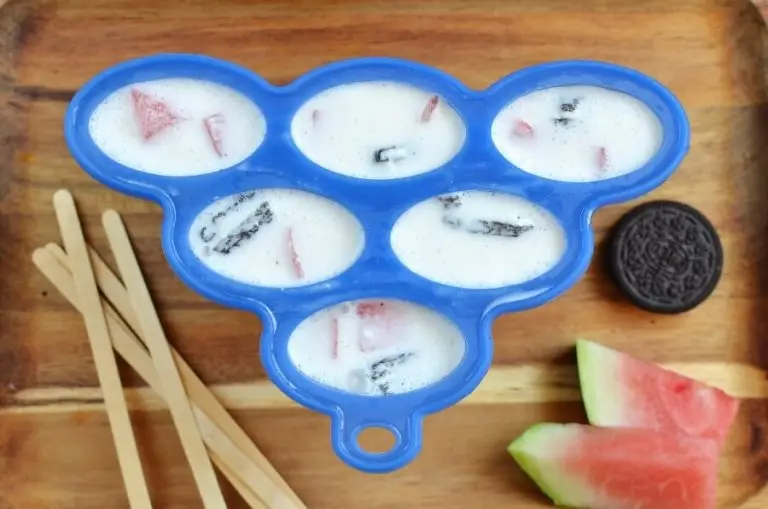 Step 3 - Watermelon and Cream Ice Pops