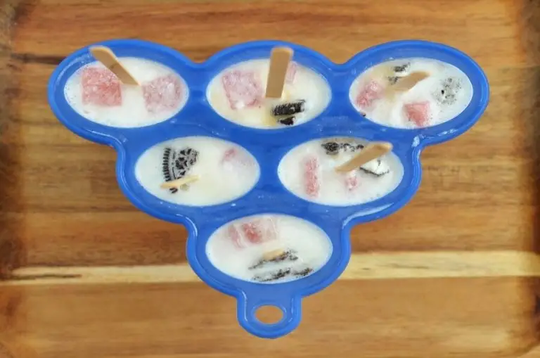Step 4 - Watermelon and Cream Ice Pops