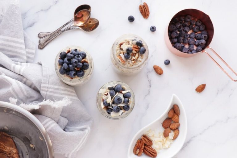 Step 4 - 5 Ingredient Blueberry Chia Overnight Oats