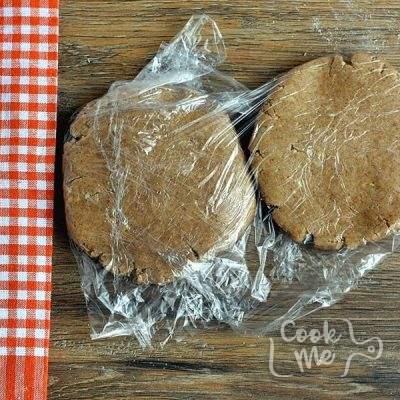Almond Shortbread Owls recipe - step 4