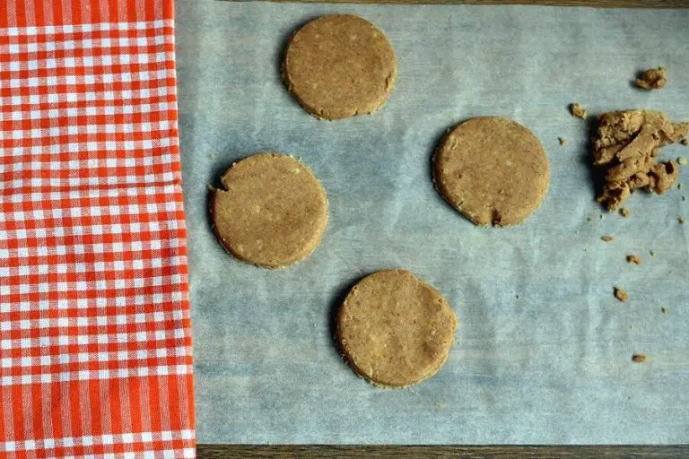 Step 6 - Almond Shortbread Owls