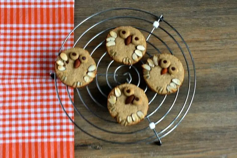 Step 9 - Almond Shortbread Owls