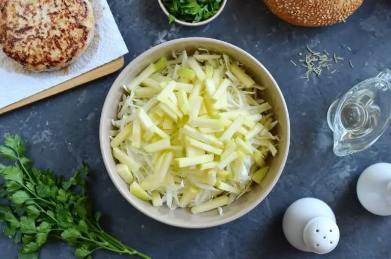 Apple Chicken Burgers and Slaw recipe - step 5