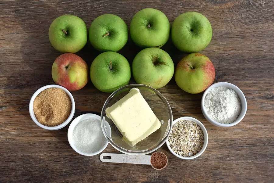 Ingredients for Apple Crisp Stuffed Baked Apples