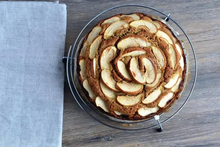 Step 8 - Apple Cake