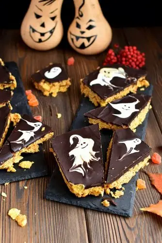 Boo! Chocolate Peanut Butter Bars