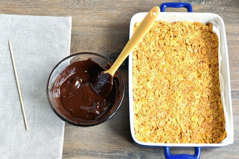 Step 4 - Boo! Chocolate Peanut Butter Bars