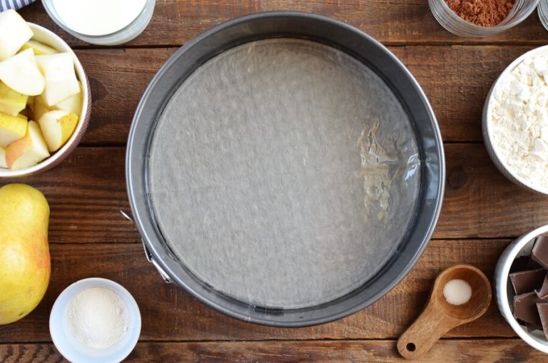 Step 1 - Chocolate Pear Cake