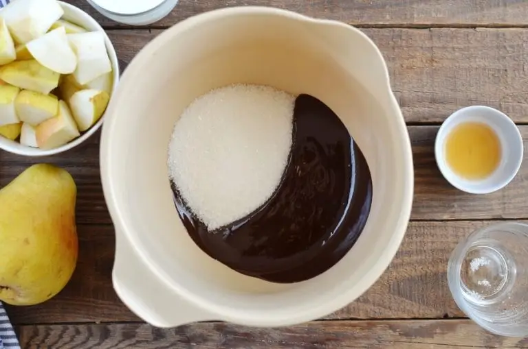 Step 4 - Chocolate Pear Cake