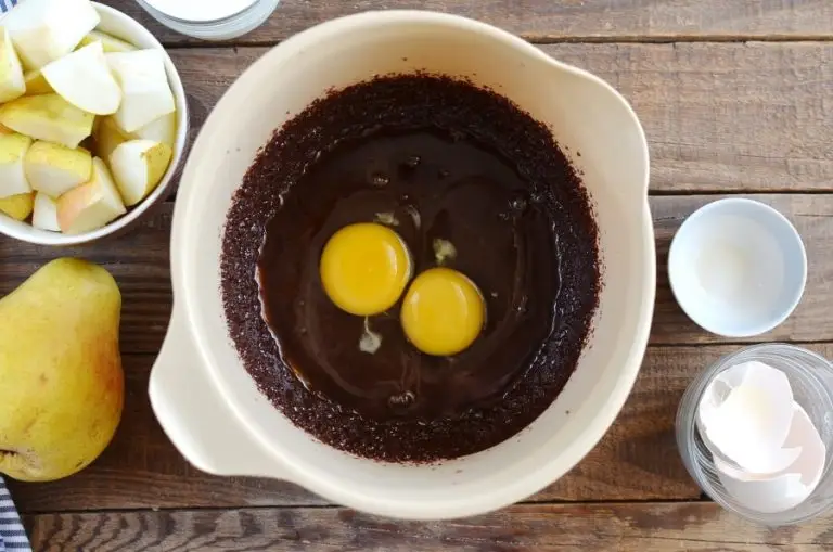 Step 5 - Chocolate Pear Cake