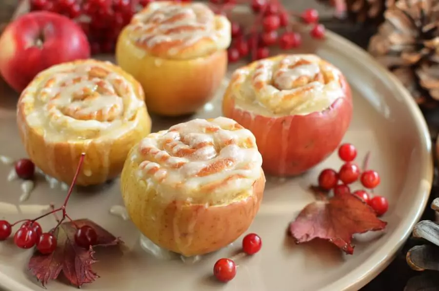 Cinnamon Roll Stuffed Baked Apples