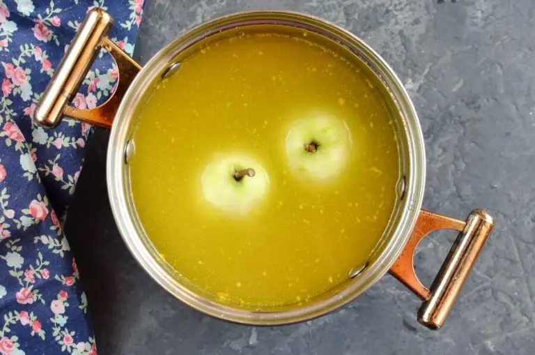 Step 2 - Citrus-Poached Pears
