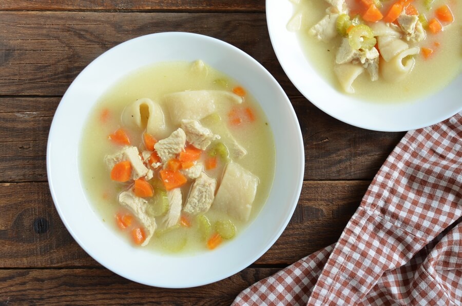 How to serve Easy Chicken and Dumplings