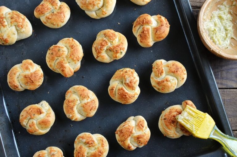 Step 5 - Easy Garlic Parmesan Knots