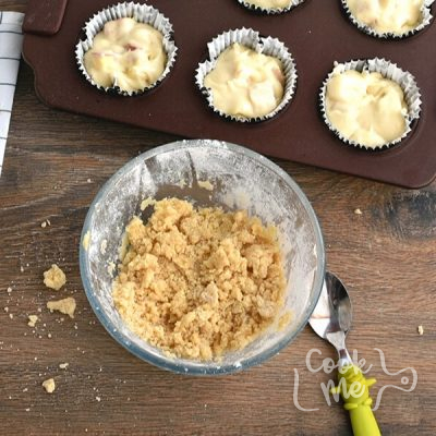 Fresh Apple-Pear Cupcakes recipe - step 10
