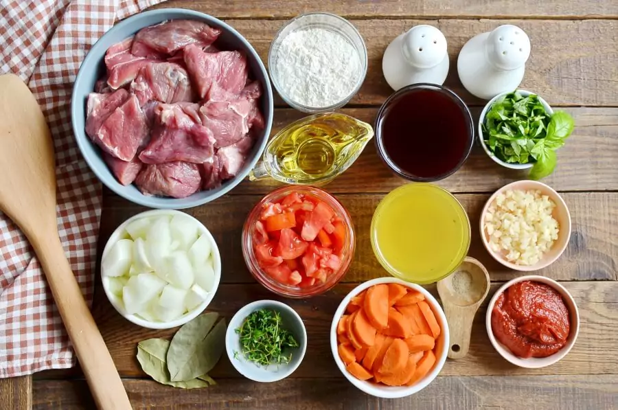 Ingredients for Garlic Lover’s Beef Stew