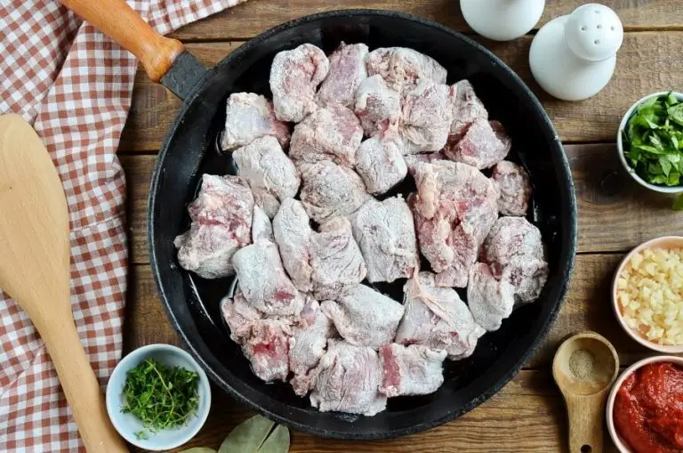 Step 1 - Garlic Lover’s Beef Stew