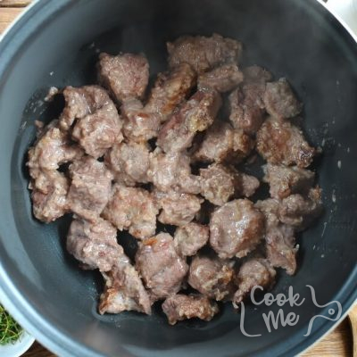 Garlic Lover’s Beef Stew recipe - step 1