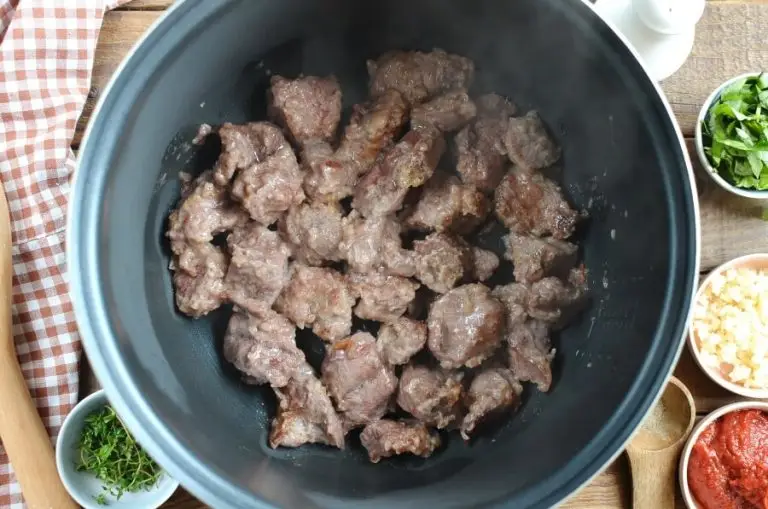 Step 1 - Garlic Lover’s Beef Stew