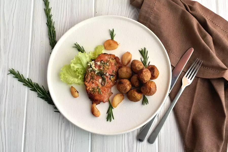 Garlic and Rosemary Pork Chops