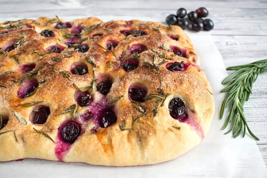 Grape Schiacciata recipe-Focaccia with Grapes (Schiacciata con L'uva) recipe-Grape Focaccia