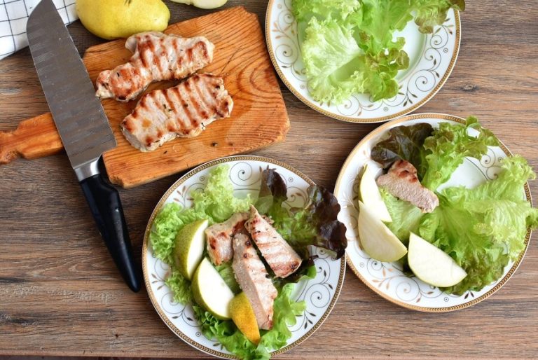 Step 5 - Grilled Pork and Pear Salad