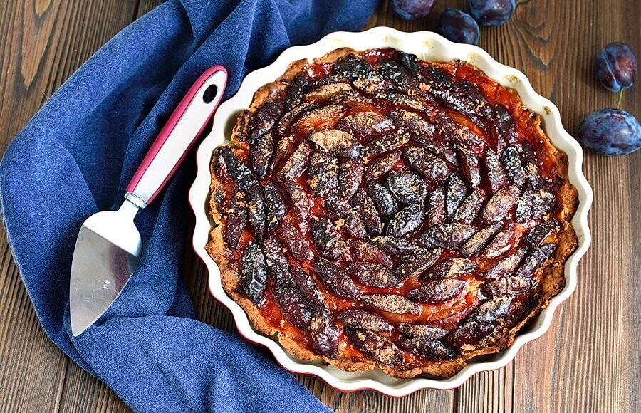 Italian Plum Tart Recipe - Cook.me Recipes