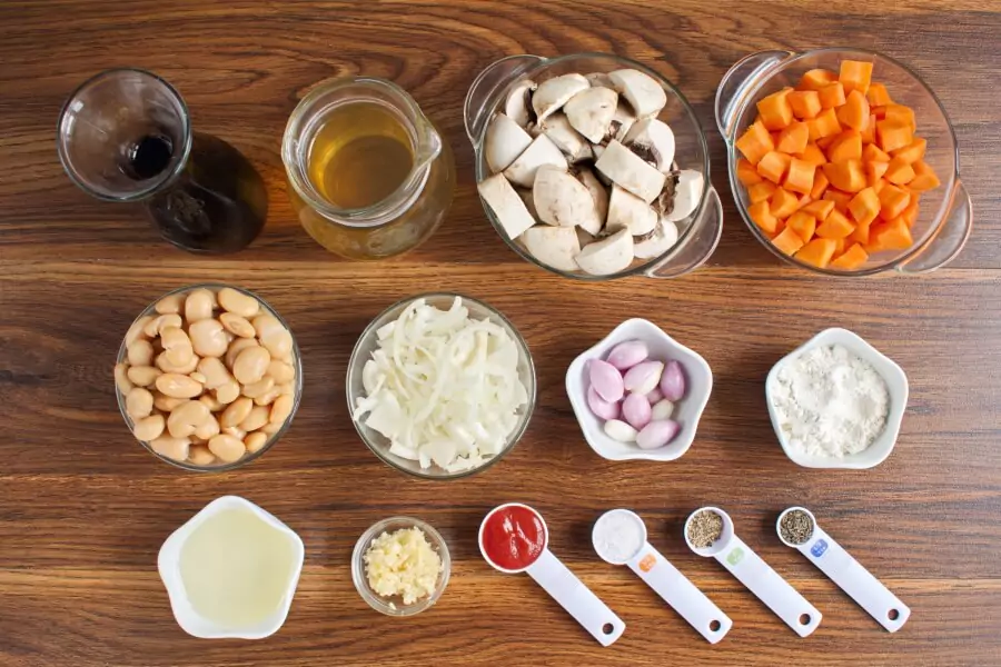 Ingredients for Mushroom Bean Bourguignon