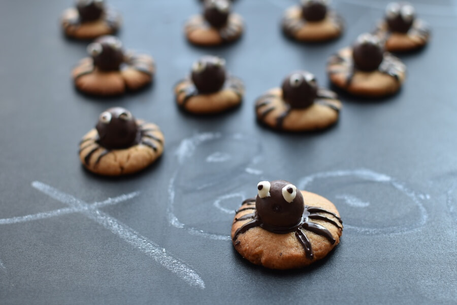 Peanut Butter Spider Cookies Recipe-How To Make Peanut Butter Spider Cookies-Delicious Peanut Butter Spider Cookies