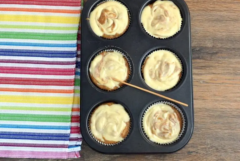 Step 8 - Pumpkin Cream Cheese Swirl Muffins