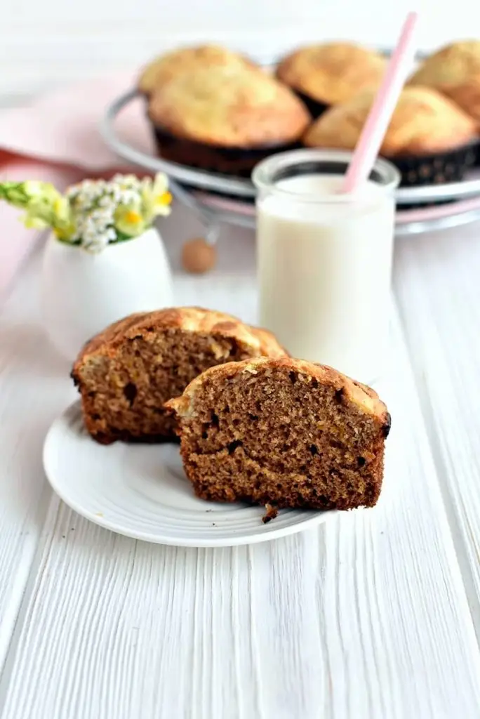 Pumpkin Cream Cheese Swirl Muffins