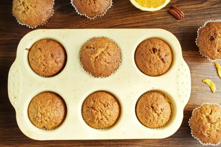Step 6 - Pumpkin passion cupcakes