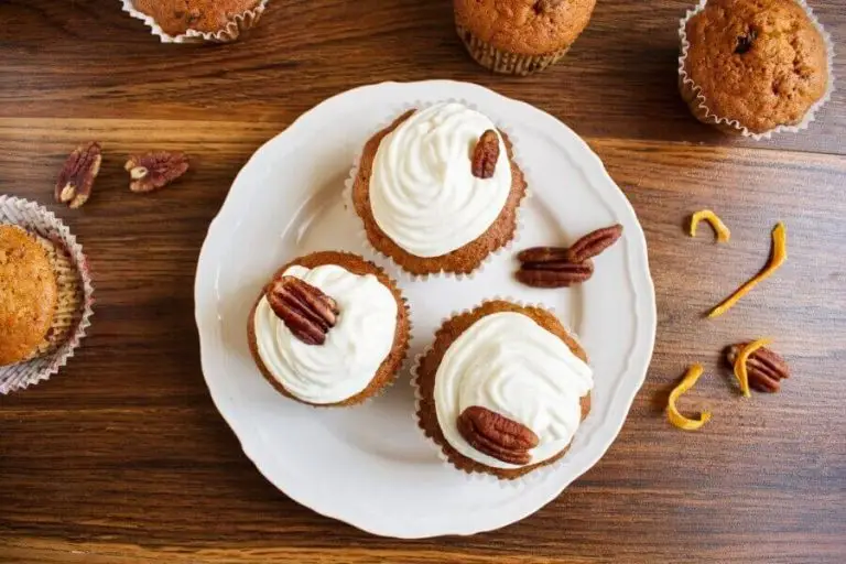 Step 7 - Pumpkin passion cupcakes