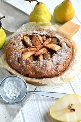 Rustic Pear Pie