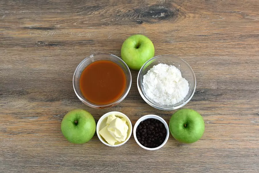 Ingredients for Samoa Apple Slices