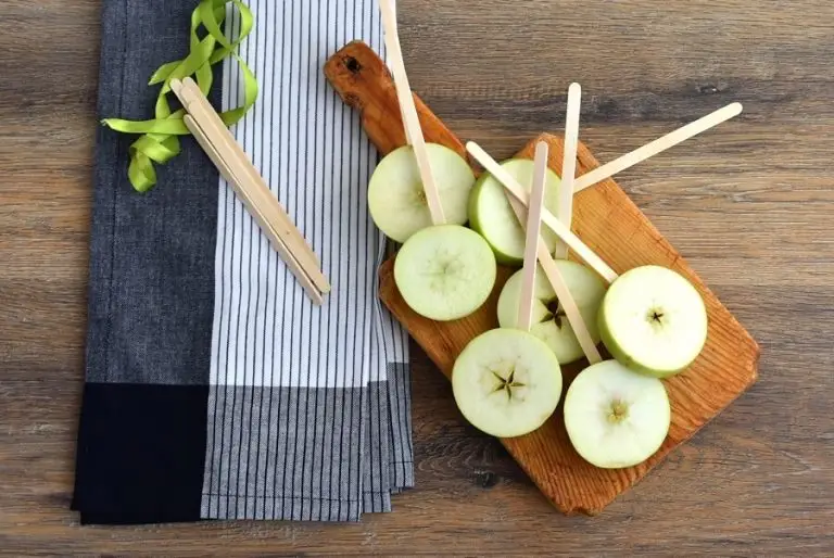 Step 2 - S’mores Apples Pops