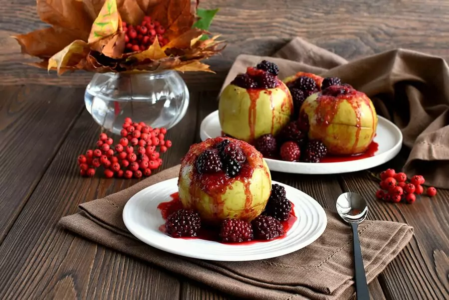 Spiced Roasted Apples & Blackberries