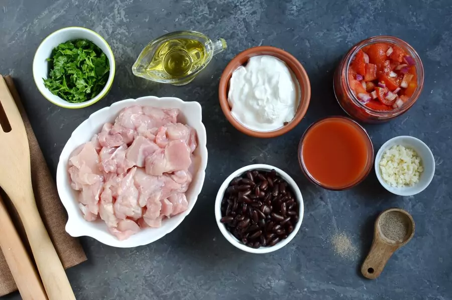 Ingredients for Spicy Chicken & Bean Stew