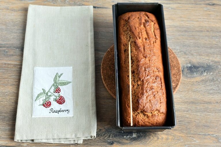 Step 7 - Super Moist Gingerbread Cake