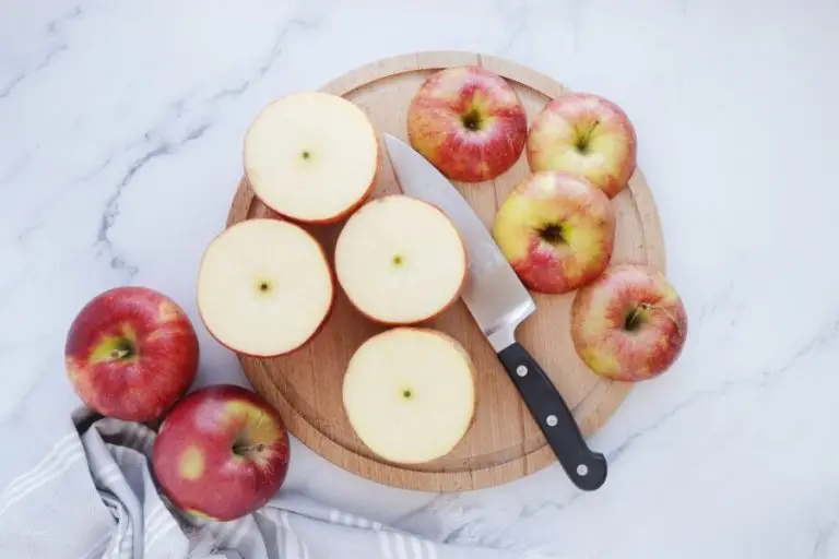 Step 3 - Apple Pie (in the apple)