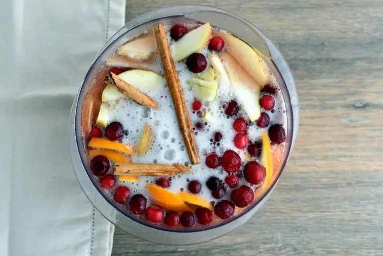 How to serve Autumn Harvest Rum Punch