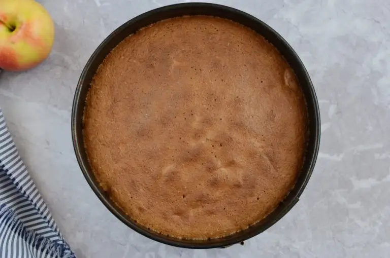 Step 5 - Cinnamon Glaze Apple Cake