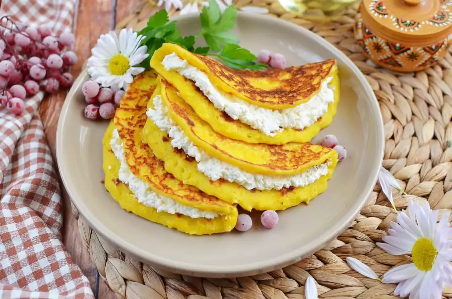 Cachapas: Venezuelan Corn Cakes