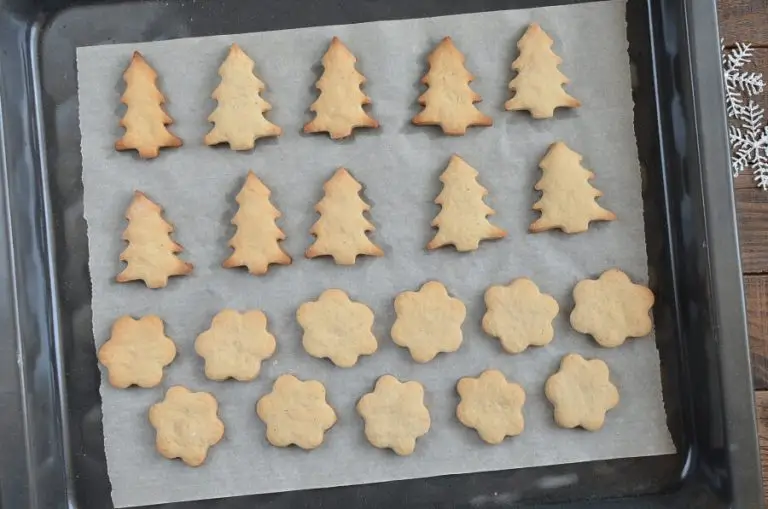 Step 7 - Chai Tree and Snowflake Cookies