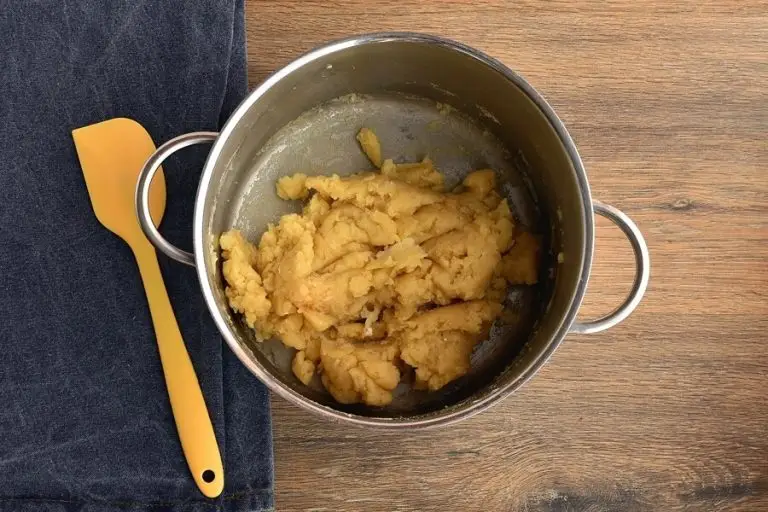 Step 4 - Cheese Puffs with Ham Salad