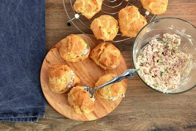 Step 12 - Cheese Puffs with Ham Salad