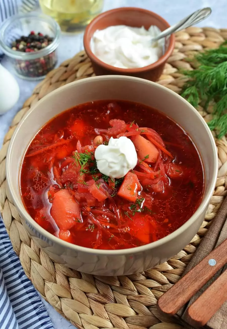 Classic Red Borscht Recipe (Beet Soup) Recipe - Cook.me Recipes